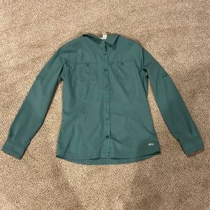 Blue REI girls large hiking long sleeve shirt!